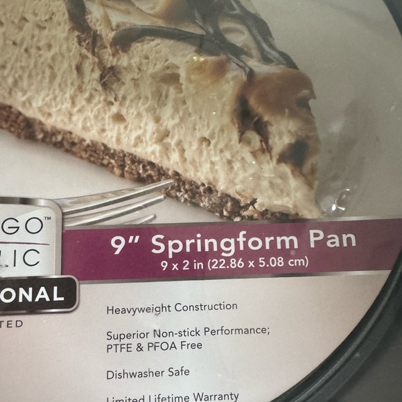 9-Inch Springform Pan - Picture 2 of 5